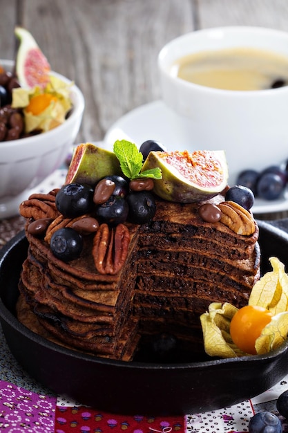 Stapel chocolade pannenkoeken