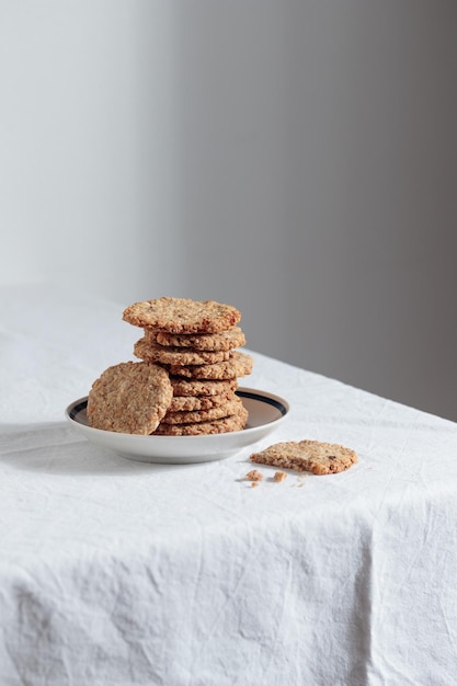 Stapel zelfgemaakte haverkoekjes