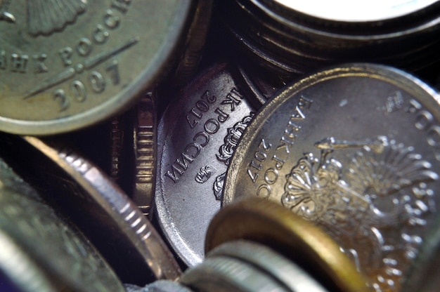 Stapels Russische roebels munten geschoten close-up. macro.