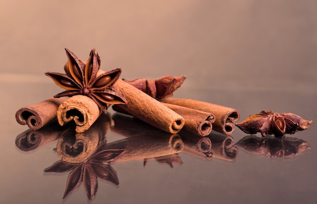 Star anise and cinnamon beer ingredients