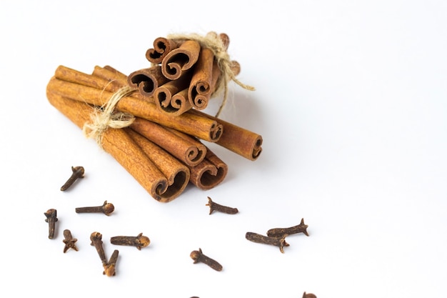 Star anise, cloves and cinnamon sticks