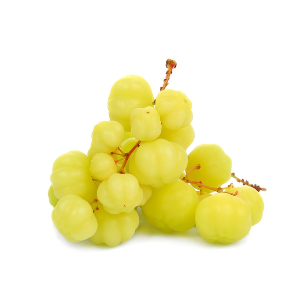 Star gooseberry mazzetto (phyllanthus acidus) frutto isolato su sfondo bianco