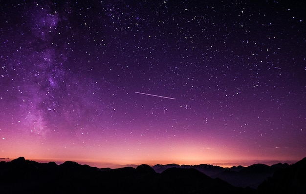 写真 星空の夜空