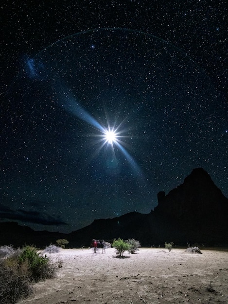 Photo starry night in summer the skies of patagonia are magical