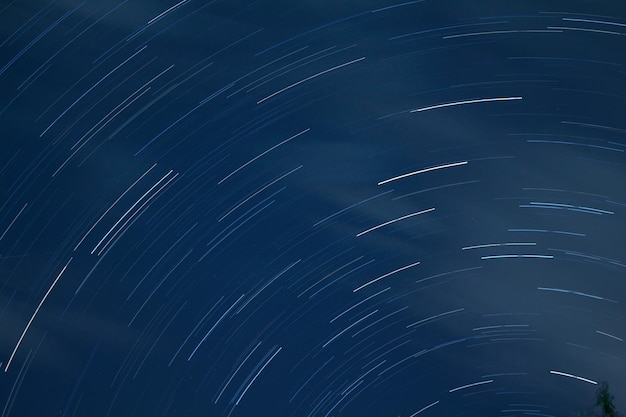 Photo starry timelapse in the dark sky