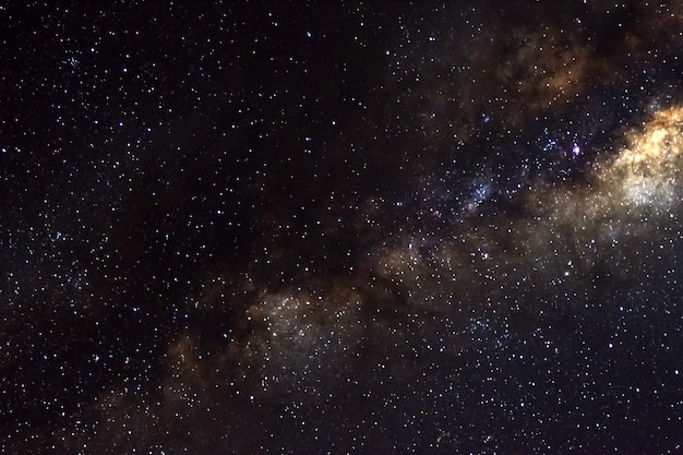 光沢のあるスターフィールドの星と銀河の宇宙空の夜宇宙黒い星空の背景