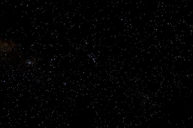Звезды и галактика космическое пространство небо ночная вселенная черный звездный фон блестящего звездного поля