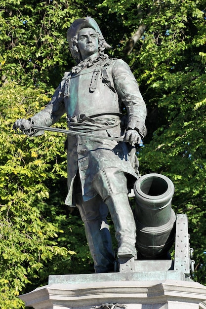 Statua dell'ammiraglio peter tordenskjold a oslo, norvegia