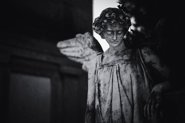 Photo statue of angel