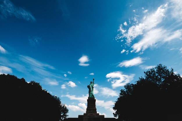 Photo statue of liberty against sky