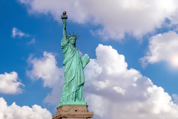 Photo the statue of liberty in manhattan new york city