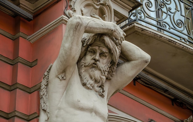 Photo a statue of a man with a beard and a hat