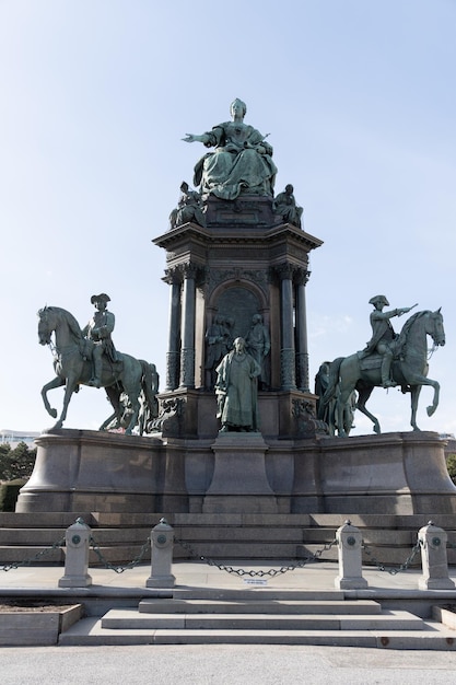 Photo statue maria theresia von habsburg