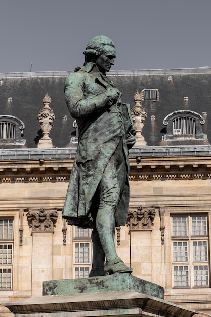 statue of saint george in Paris