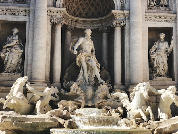 Statues at trevi fountain