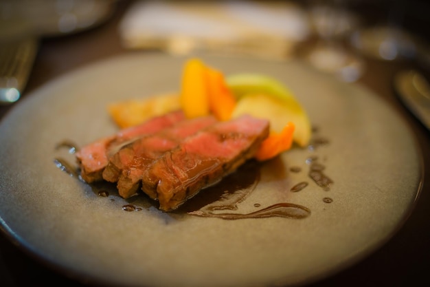 写真 ステーキの美味しい食事