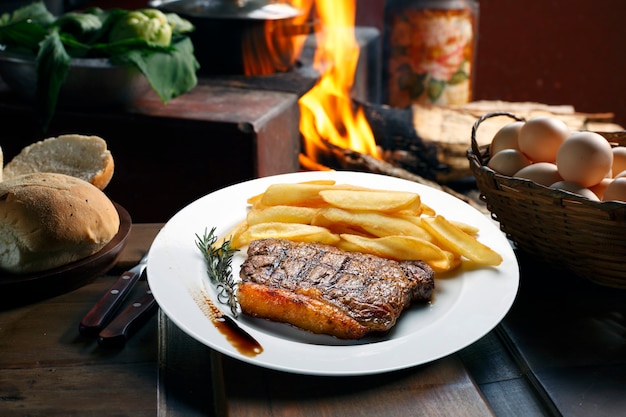 Steak with fries