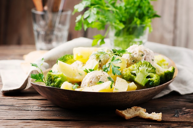 Steamed chicken meat balls and vegetables