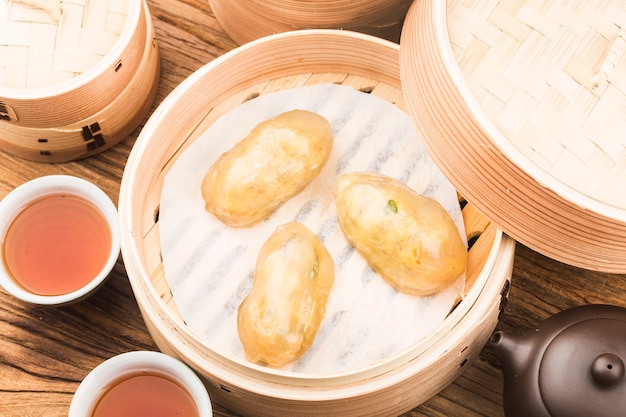 Steamed Chinese Crystal Meat Dumplings