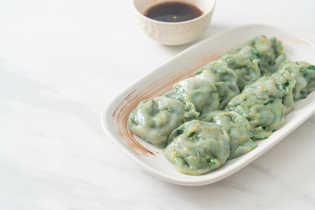 steamed chives dumplings with sauce