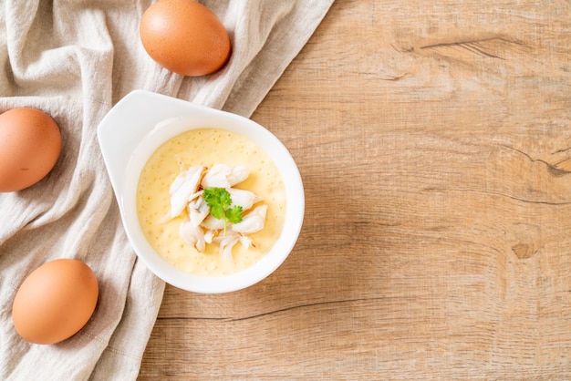 Photo steamed egg with crab