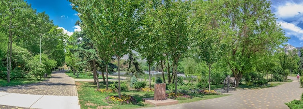 Steegjes van het Liberty-park in Odessa, Oekraïne