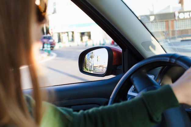 Steering wheel and driving.