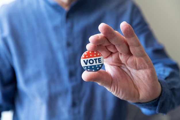 Stembadge op een man Presidentsverkiezingen Verkiezingskopbanner Verenigde Staten van Amerika