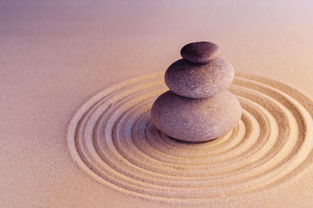 Stenen op zand, Japanse meditatie zen-tuin