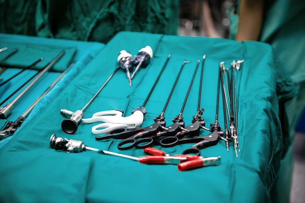 Foto sterile chirurgische gereedschappen voor laparoscopische chirurgie