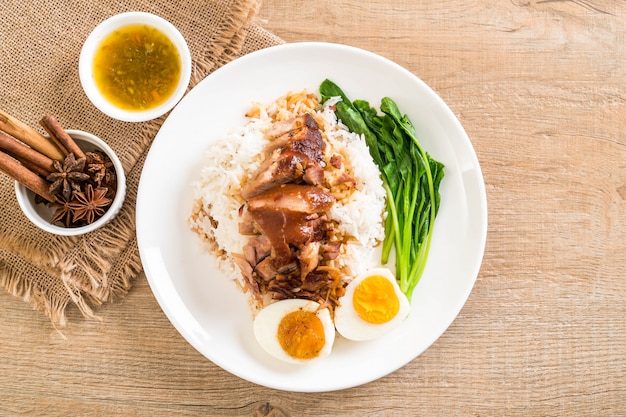 Stewed pork leg with rice