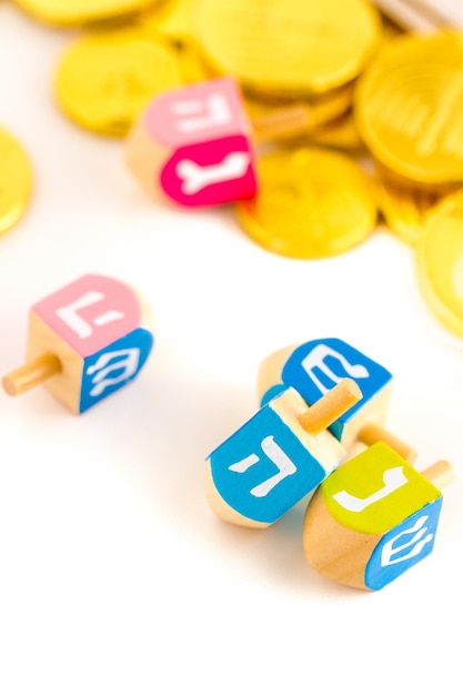 Photo a still life composed of elements of the jewish chanukah/hanukkah festival.