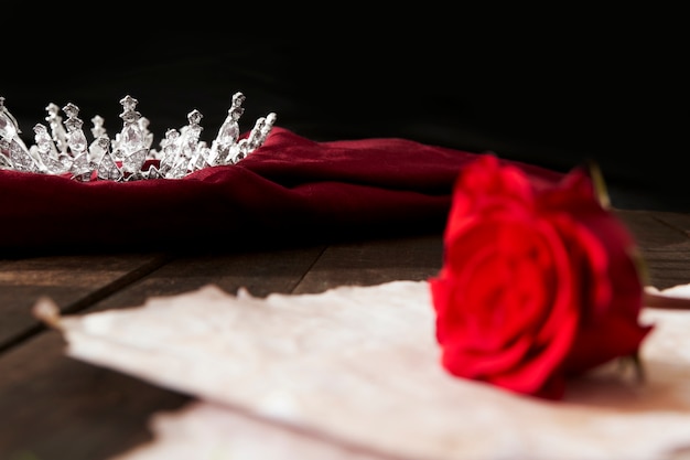 Photo still life of ruler crown