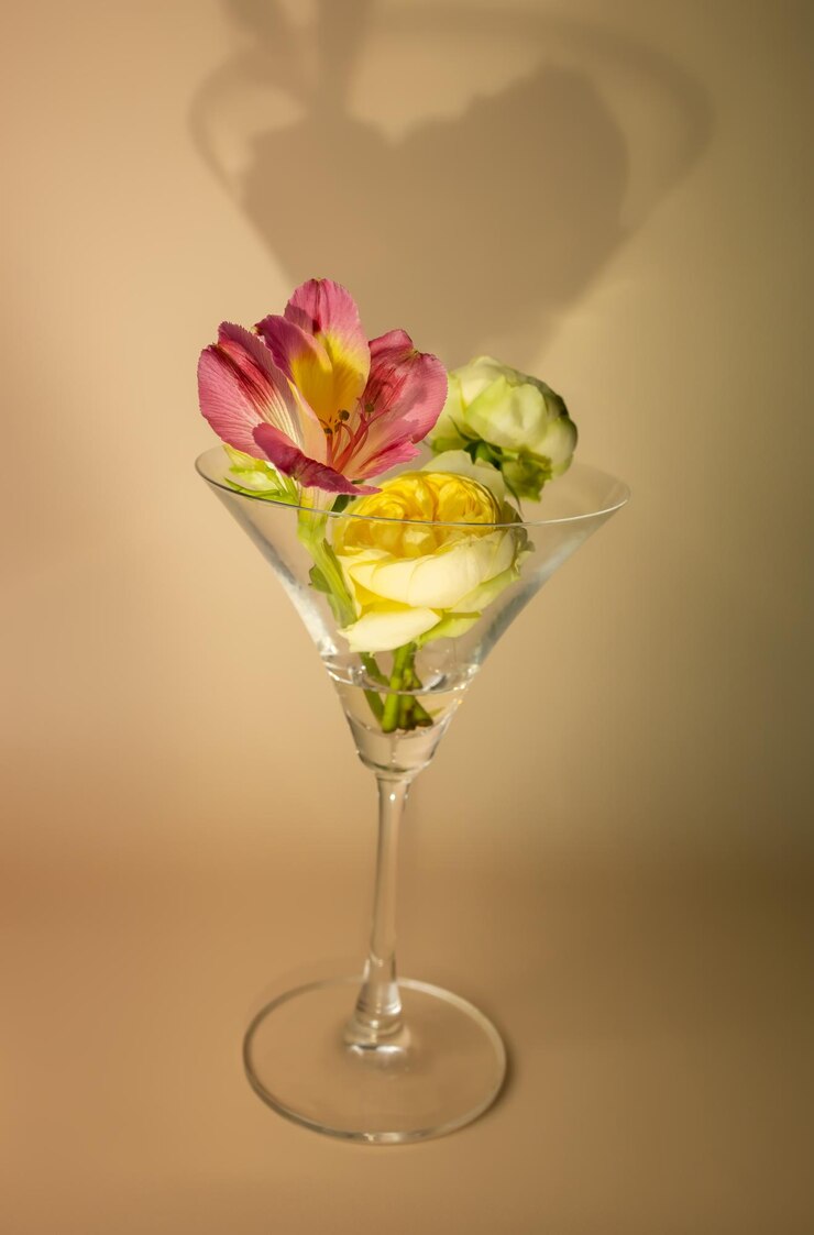 ガラスの中にある花の静物
