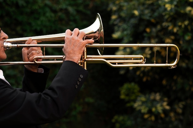 Foto stille natuur van blaasinstrument voor wereldmuziekdag