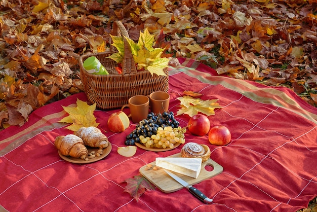 Stilleven met herfststemming van een picknick