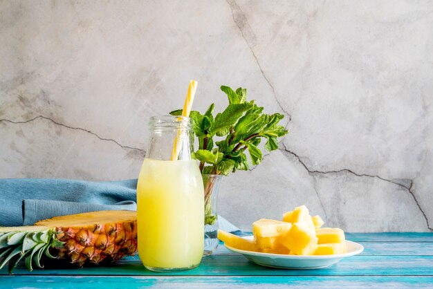 Stilleven van een smakelijke zomer smoothie