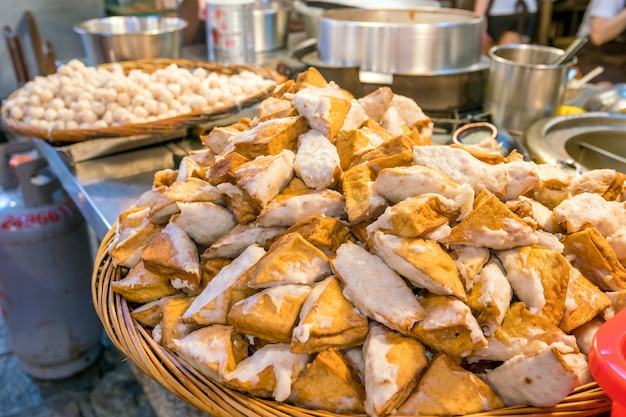 Stinkende Tofu in Jiufen Old Street in Taipei Taiwan