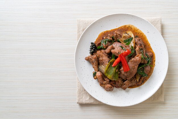 Stir-Fried Black Pepper with Duck