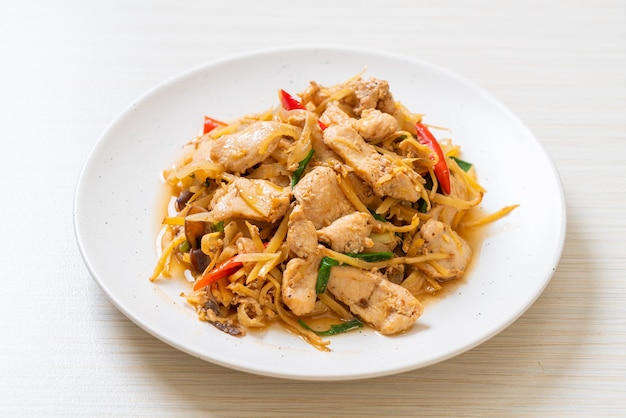 stir-fried chicken with ginger