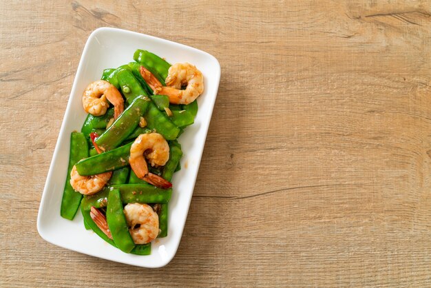 Stir-Fried Green Peas with Shrimp - Homemade food style