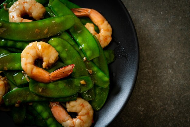 Stir-Fried Green Peas with Shrimp - Homemade food style