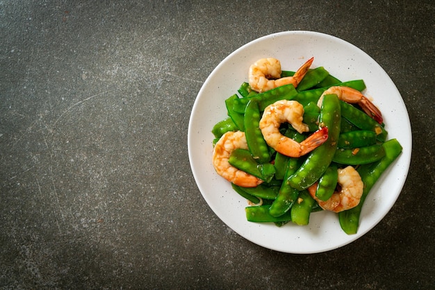 Stir-Fried Green Peas with Shrimp - Homemade food style