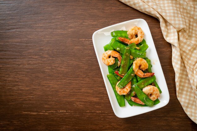 Stir-Fried Green Peas with Shrimp - Homemade food style