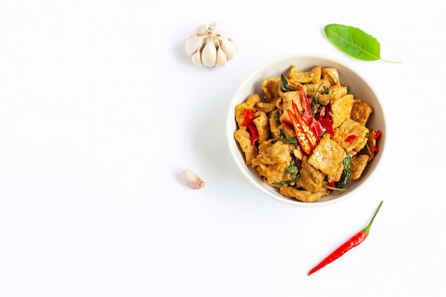 Stir-fried hot and spicy pork with basil  