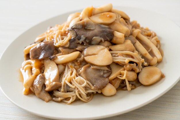 Stir fried mixed mushroom with oyster sauce - Healthy food style