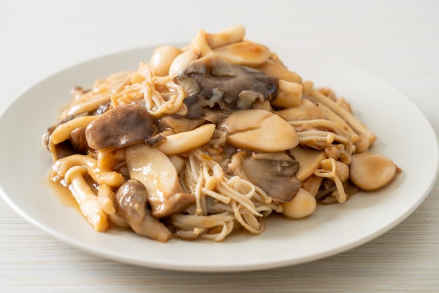 Stir fried mixed mushroom with oyster sauce - Healthy food style