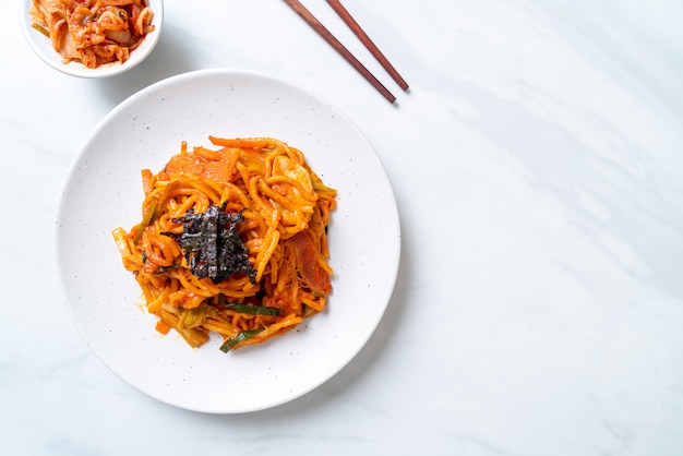 stir-fried noodles with Korean spicy sauce and vegetable