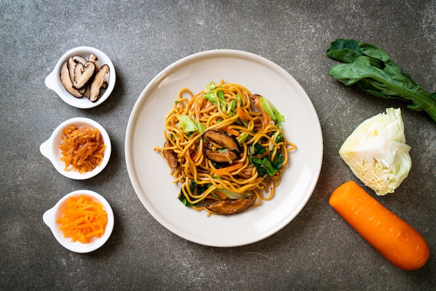 Stir-fried noodles with vegetables in asian style