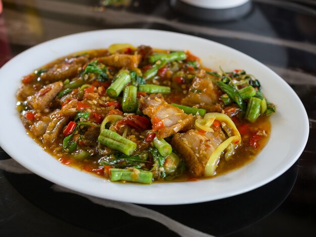 Stir-fried pork and basil